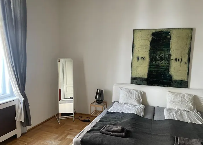 Appartement Beautiful 3 Bedroom In 7th District *