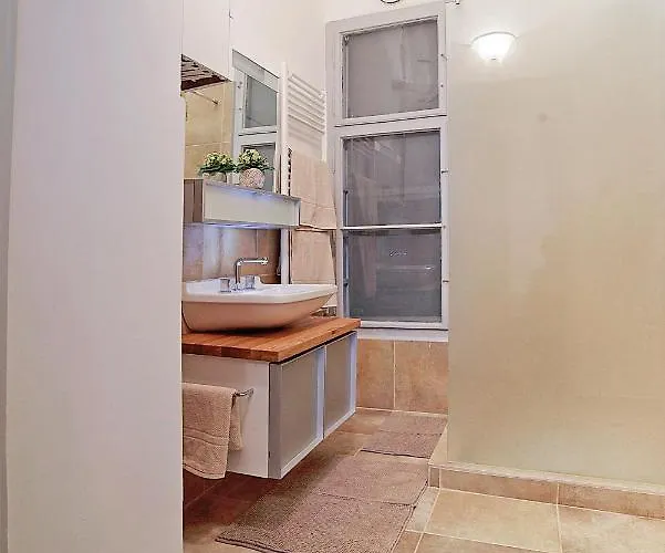 Διαμέρισμα Beautiful 3 Bedroom In 7th District Βουδαπέστη